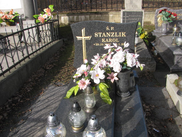 Grób LEON STANCLIK