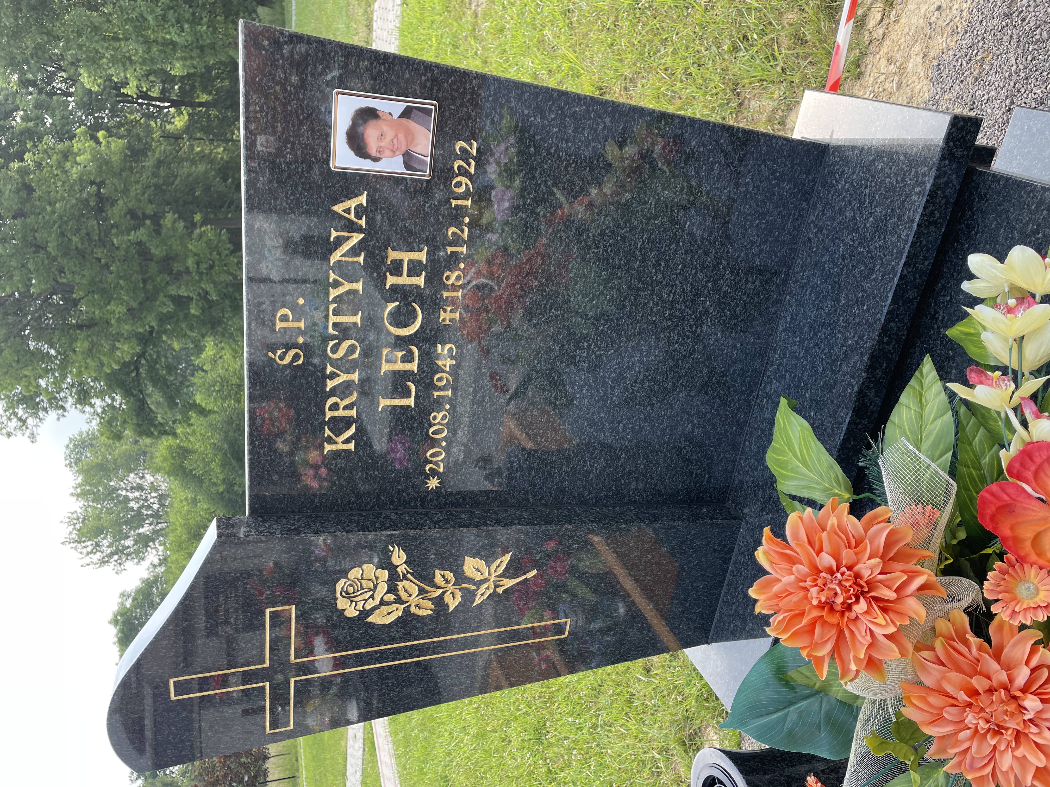 Krystyna LECH 1945 Bielsko-Biała Hałcnów - Grobonet - Wyszukiwarka osób pochowanych