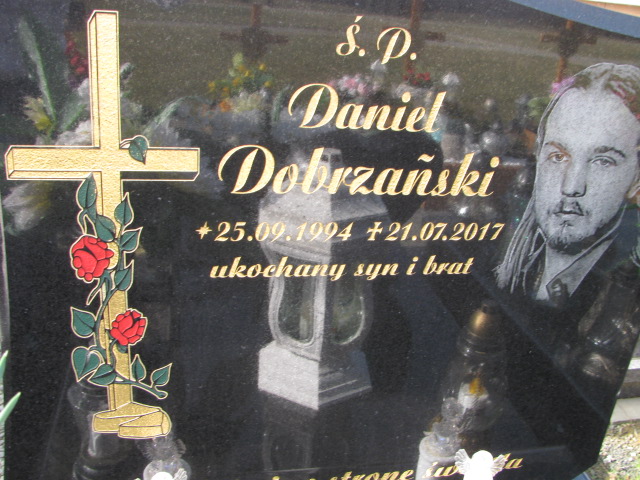 Daniel DOBRZAŃSKI 1994 Bielsko-Biała Hałcnów - Grobonet - Wyszukiwarka osób pochowanych